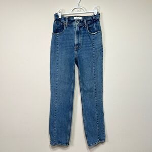 Abercrombie & Fitch 90’s Straight Ultra High Rise Jeans 2 Short
